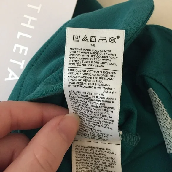 Athleta Green Seasoft Sweatshirt Tee - Picture 13 of 16